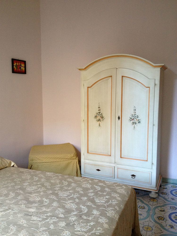 Room Elia Napoli Dış mekan fotoğraf